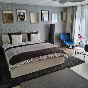 Deluxe Au 2eme Etage, Double Au 4eme Etage Not A Privatunterkunft