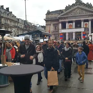 Apartment Les Pieds A La Grande Place Belgien